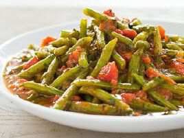 Mediterranean Braised Green Beans