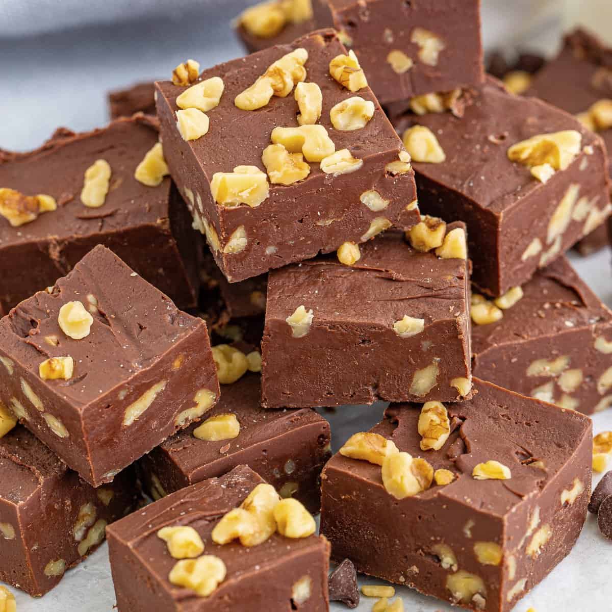 15-Minute Chocolate Walnut Fudge