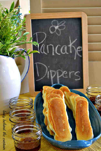 Buffet Pancake Dippers 1