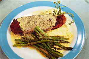 Filet Mignon with Grilled Onions & Gorgonzola Sauce