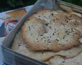 QUICK CRISP FLATBREAD