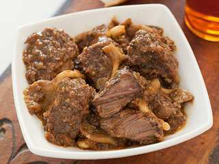 Catalan-Style Beef Stew with Mushrooms