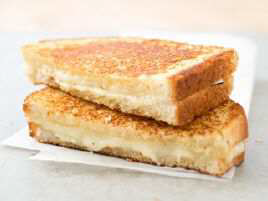 Grown-Up Grilled Cheese Sandwiches with Cheddar and Shallot