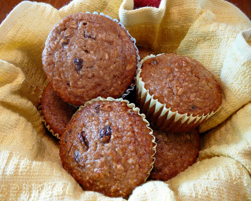 Coach's Oats Apple Raisin Spice Muffin