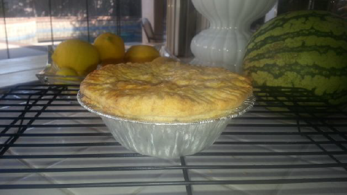 English Pastry Crust for Meat Casseroles- Food.c om