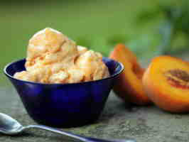 Fresh Peach Ice Cream from Grandpa Waite