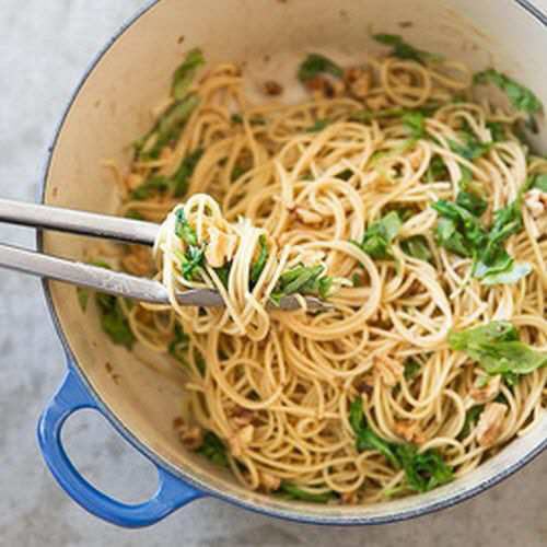 Pasta with Roasted Garlic Sauce, Arugula, and Walnuts