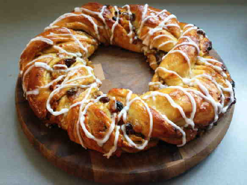 Apricot Couronne - Paul Hollywood