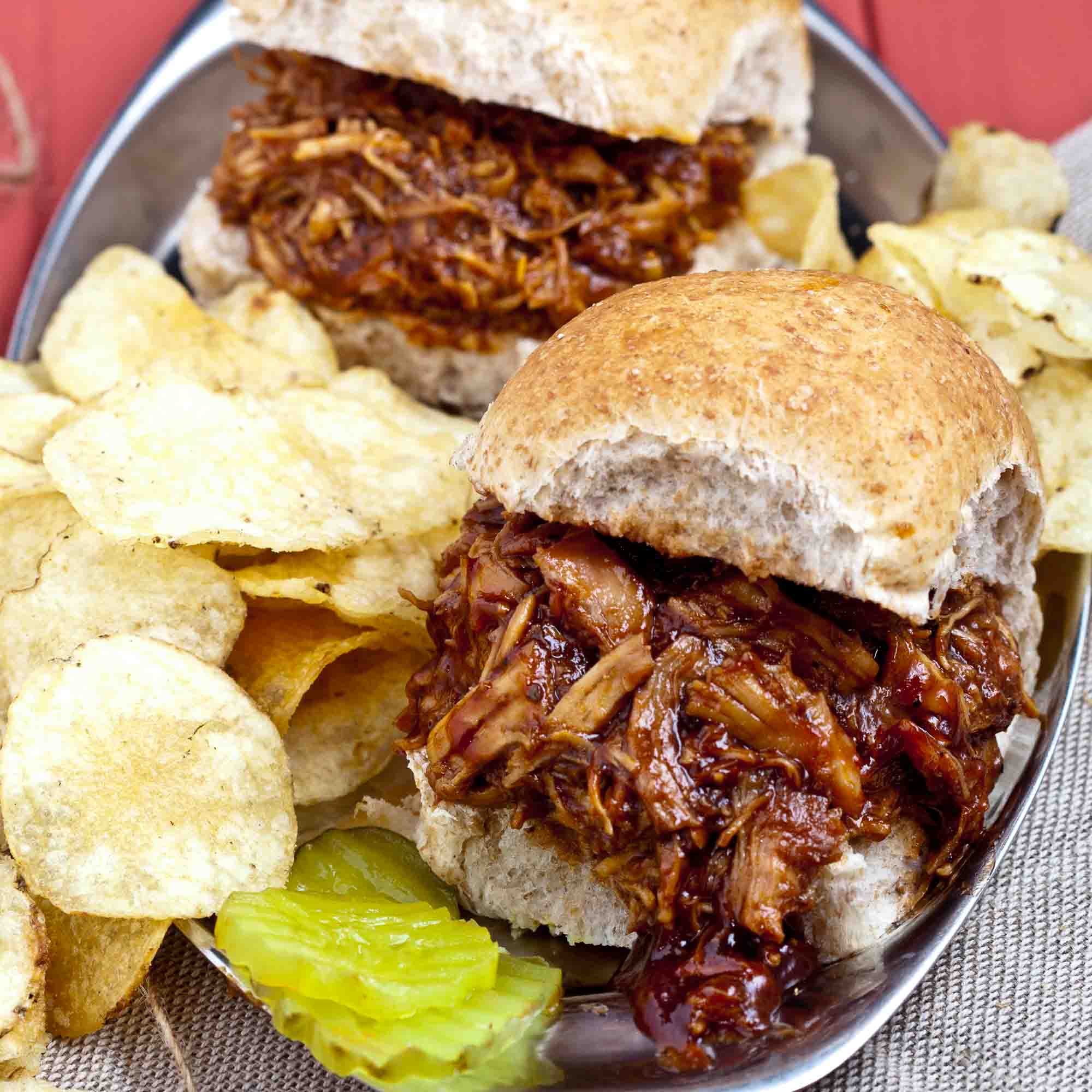 Barbecued Pulled Chicken for Charcoal Grill with Peach Sauce