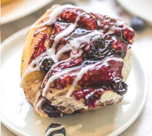 Cinnamon Blueberry Rolls