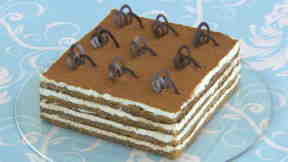 Tiramisu Cake