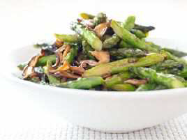 Stir-Fried Asparagus with Shiitake Mushrooms
