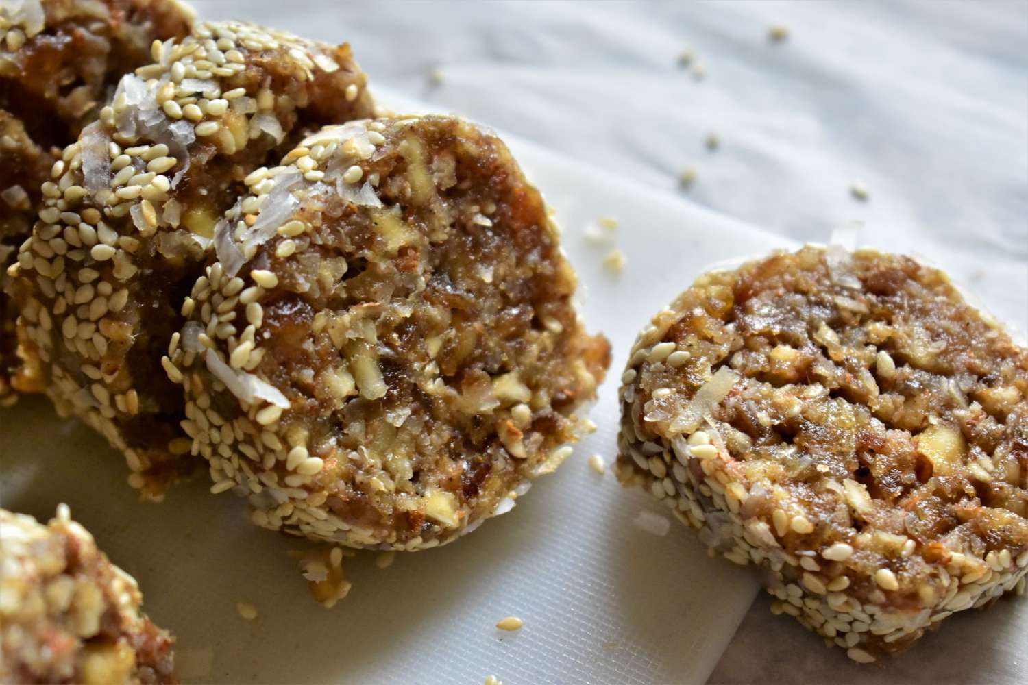 Cinnamon-Date Rolls