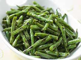 Sautéed Green Beans with Garlic and Herbs