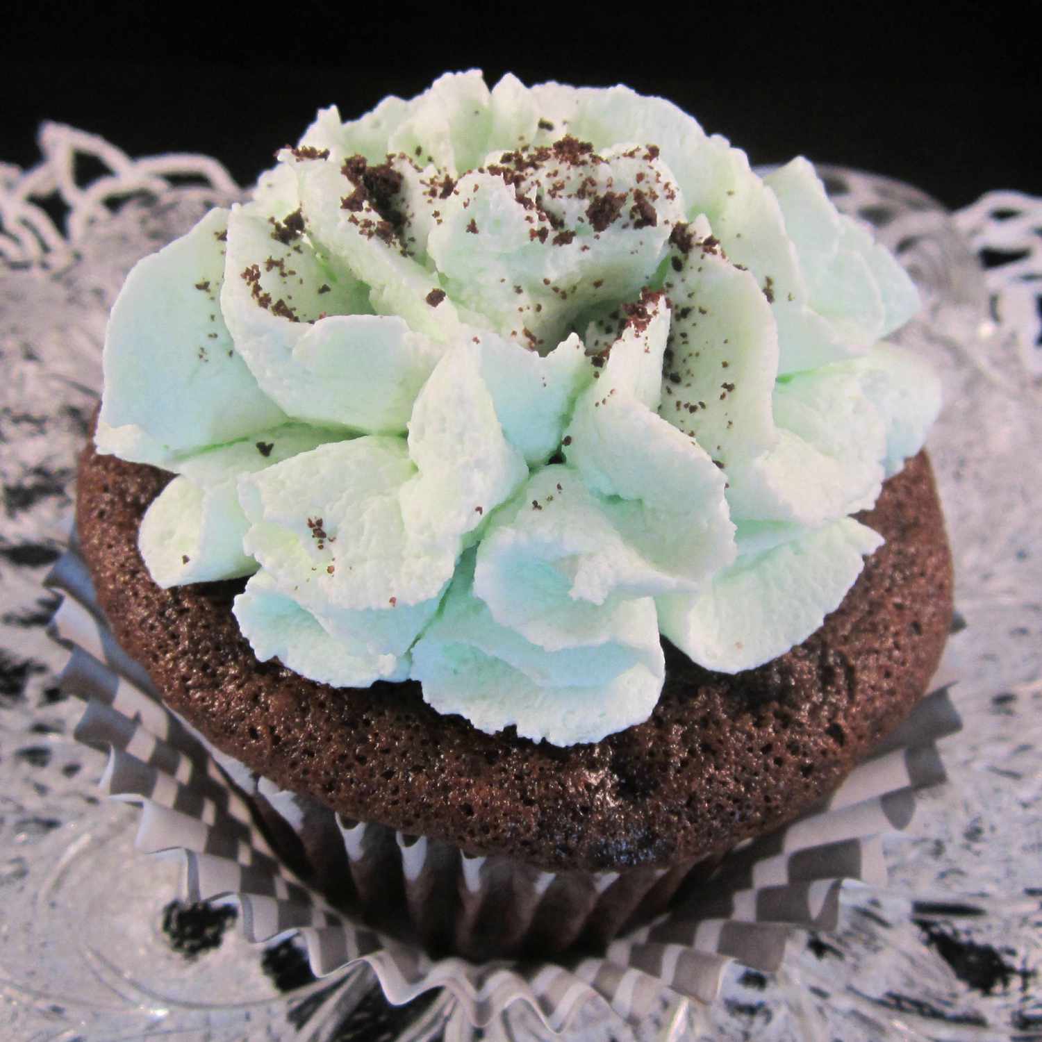 Devil's Food Cupcakes - from Epi May 01  Was a favorite..no more