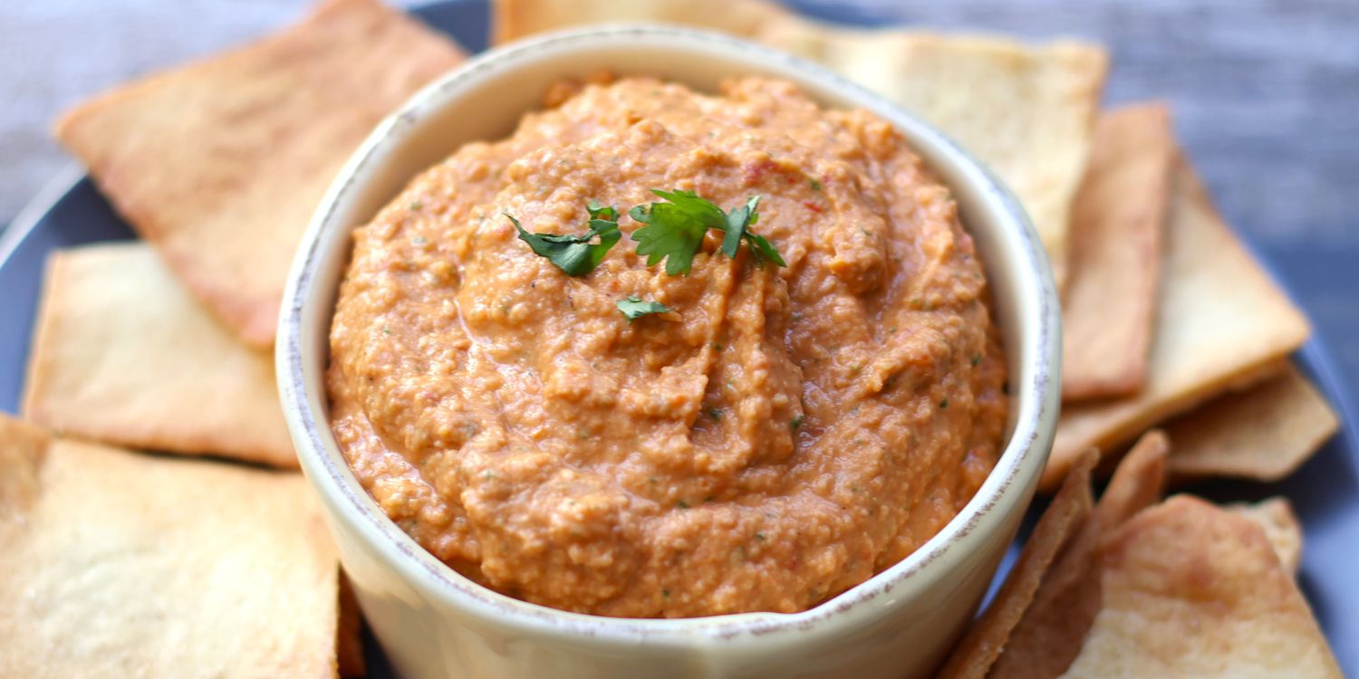 Dried-tomato Hummus  With Slaw in Pita