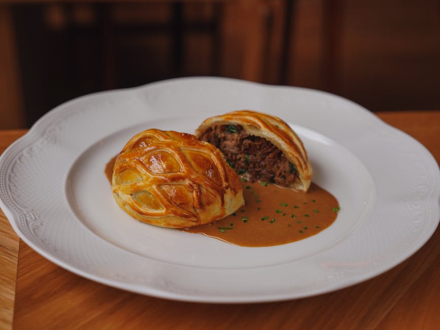 Fillet Of Beef In Puff Pastry With Sauce Béarnaise