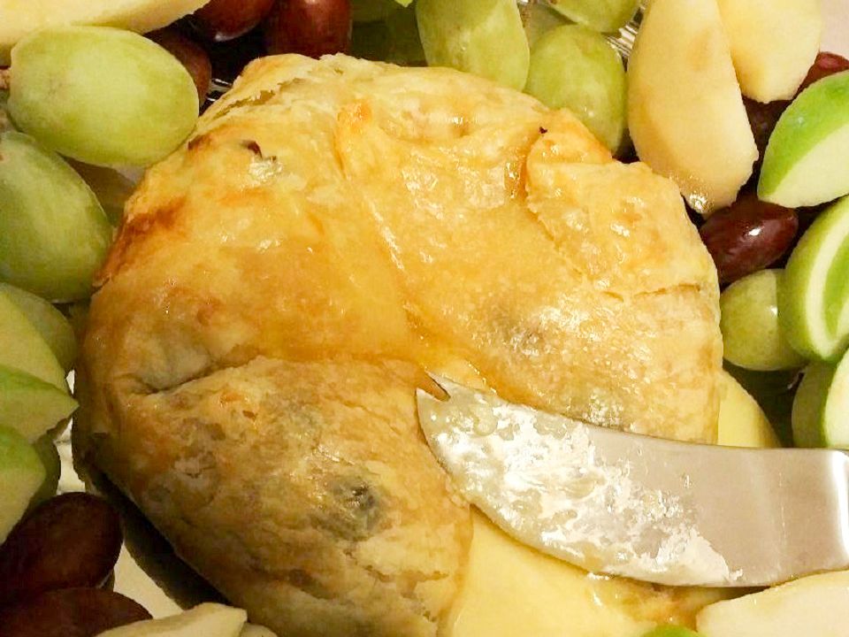 Herbed Brie En Croute