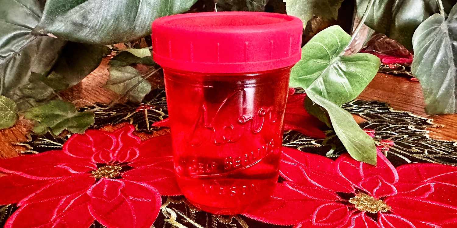 Homemade Cranberry Liqueur
