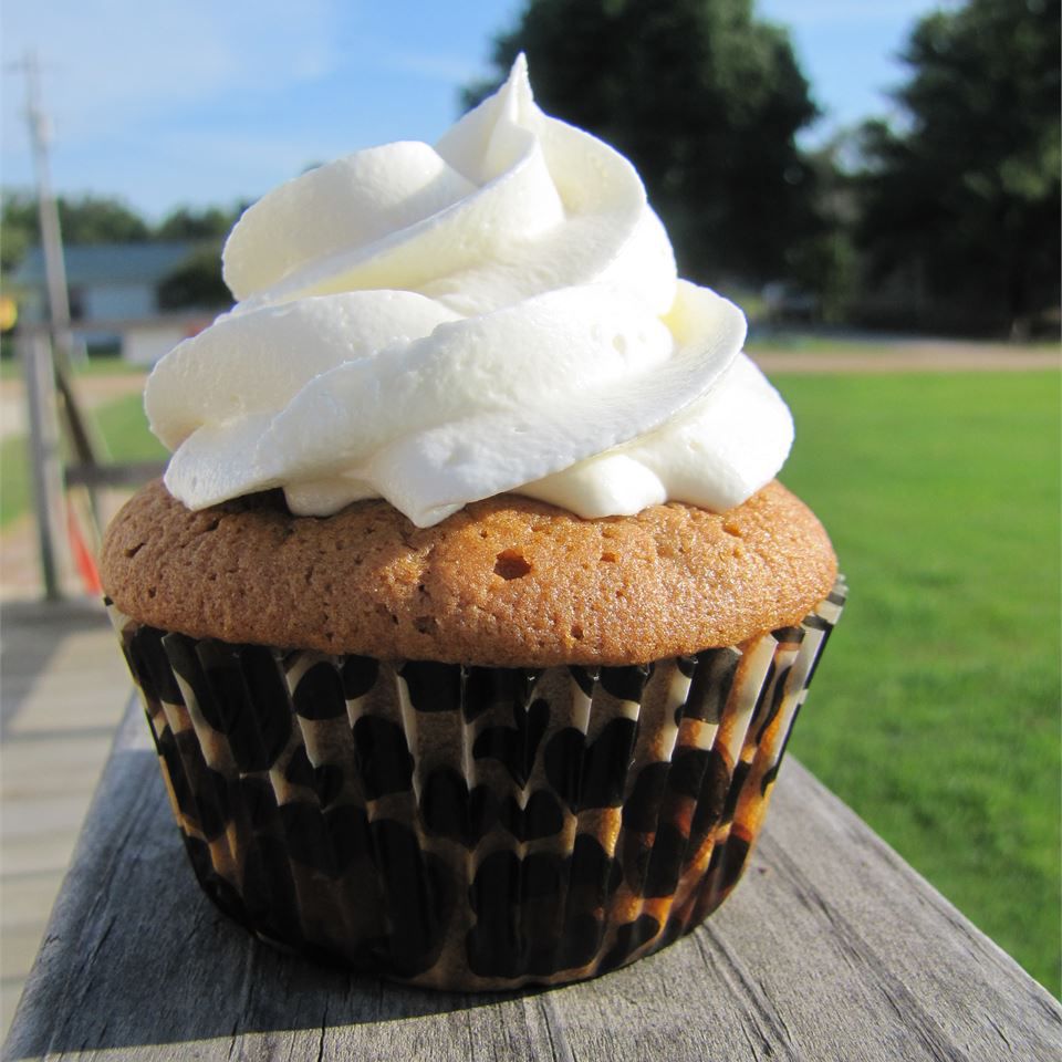 Marshmallow Buttercream Frosting Recipe - BettyCrocker.com