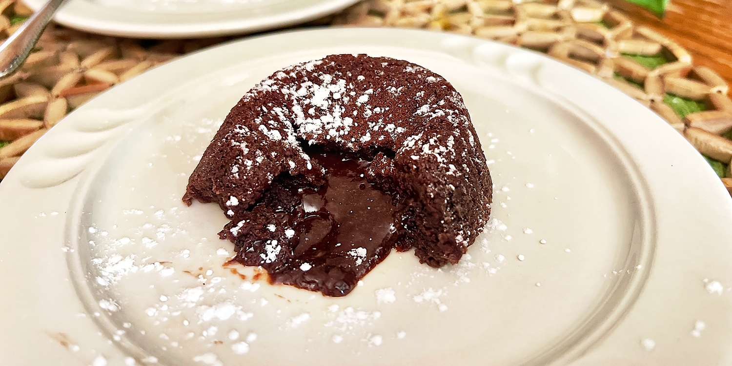 Molten Chocolate Cakes