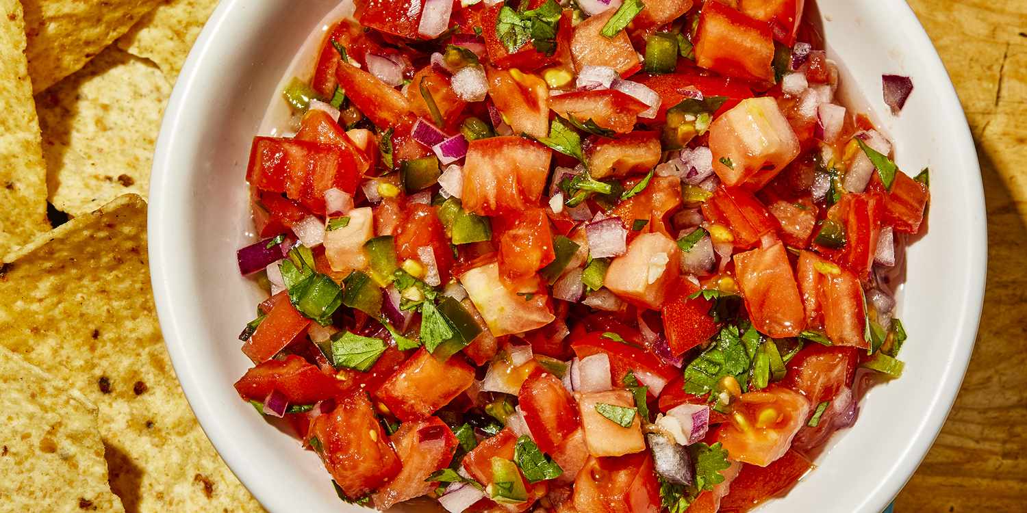 Pico De Gallo (Authentic Mexican Salsa)