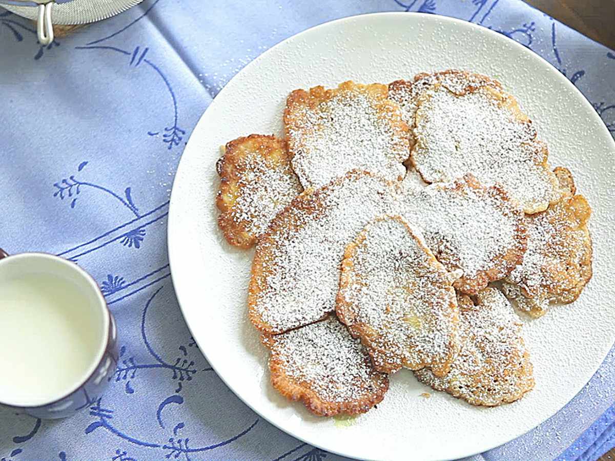 Polish Apple Pancakes