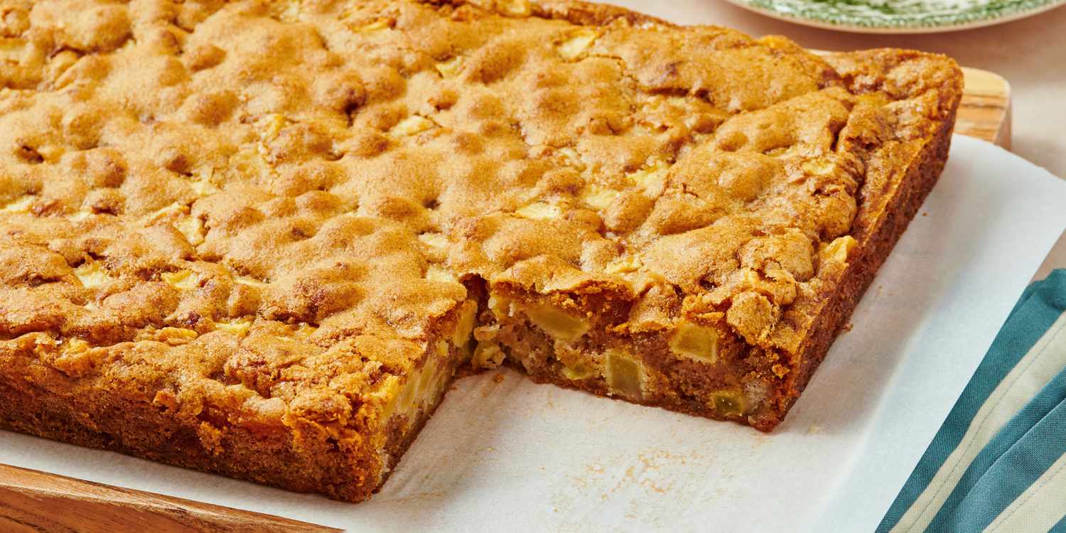 Rahmapfelkuchen (apple and Rum Custard Cake)